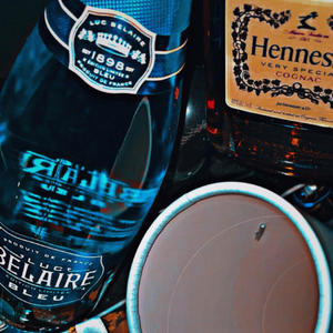 CoCo (feat. Wally Sparks) (Explicit)