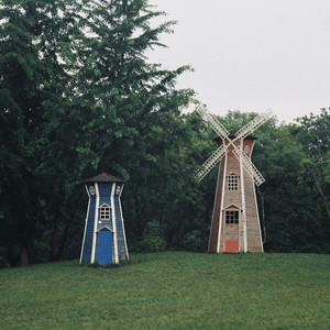 AmovingmoviE - Section B.Summer sun after the rain