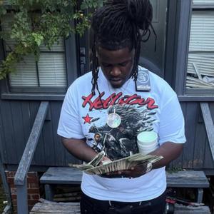 GLE 63 (feat. RoddyTreyy) (Explicit)