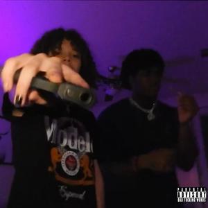 two lb punch in (feat. D2L) (Explicit)