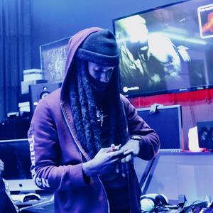 Look At chu (Explicit)