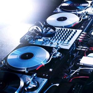 DJ王老五 - 画愁(DJ默涵版) - 魏桐语-小九儿