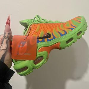 LET'S RIDE (feat. IXHII) (Explicit)