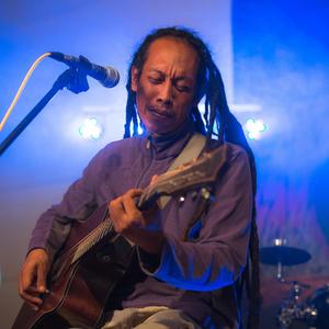 Bundok, Ilog at Dagat (Live at Tulungan, Musika, Kaalaman)