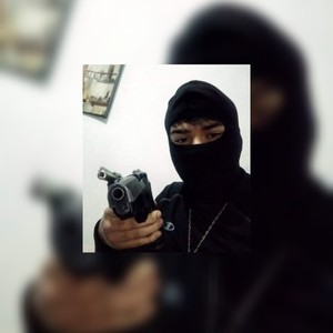 Quieren (feat. whitemayo) (Explicit)