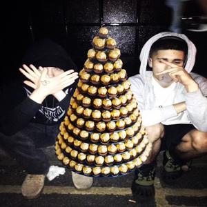 Dancing in the rain (feat. fakemink) (Explicit)