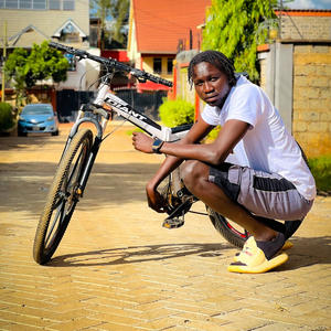 Nyachieni (feat. KOKO DEBEST) (Explicit)