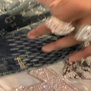 Tris not tec(feat. Bigg Bravo, Gloryboi & Slimggp) (Explicit)