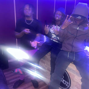 SHOW YAAA (feat. FATTBOY38) (Explicit)