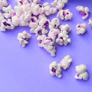 Lovesick Girls (Karaoke Instrumental)