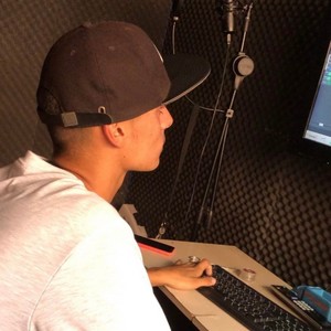 Mc Mr Bim - Desce Você e sua amiga (Explicit)