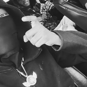 Far Away (feat. Chaise4) (Explicit)