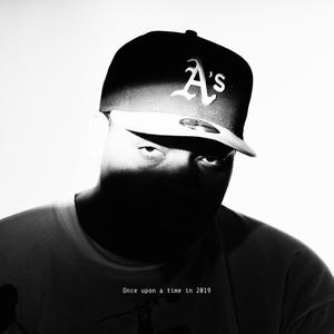 VISIONS(feat. R.U.D.Y) (Explicit)
