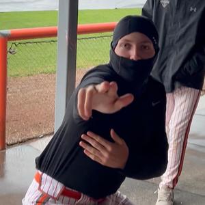 Julia Hillman (feat. BABA G & GRUSUM)