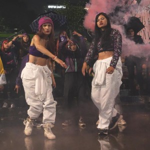 Alcen la Voz (feat. Selene Rap)