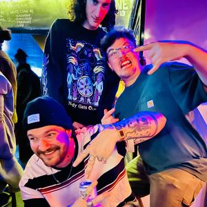 LOWLIFE (feat. Compliments & Digital Dyl) (Explicit)