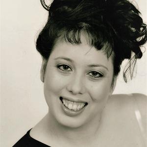 Jaqueline - Walking in Memphis