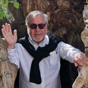 Kuhan kulmilla kuhisee