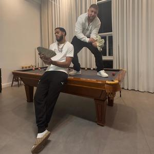 Natural Born Hustler (feat. Blanco Baby) (Explicit)