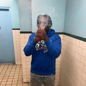 Twitching (feat. Leekycpe) (Explicit)