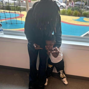 its alr i kick **** onndis ho by me and flickaa333 (Explicit)