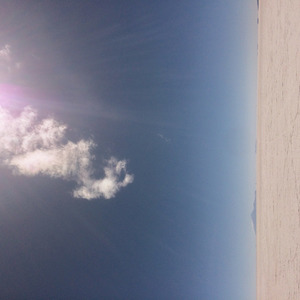 虽然我还没有遇见你 但我已经在想 我已经爱上了你