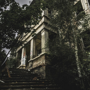 Midnight Haunting