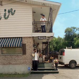 HOLLOWMAN (feat. SERIOUS SHAD) (Explicit)