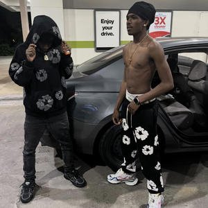 War! (feat. 1luhwxck) (Explicit)