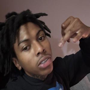 WalkOutWitBags (Explicit)