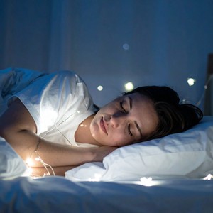 Soñadoras de piano - Melodías Relajantes Para Dormirse En La Oscura Noche