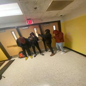 Saks (feat. luvwokk) (Explicit)