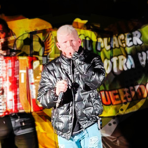 Le Va Doler / Fuerte No Soy /  Vuelta y Media (En Vivo)