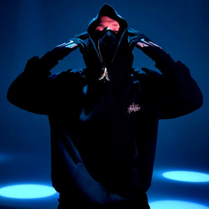 Опа (feat. SWEETDRUG) (Explicit)