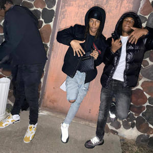 Wonder bros (free junior) (feat. GgeJunior) (Explicit)