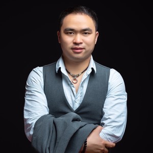 男人就该挺起胸膛