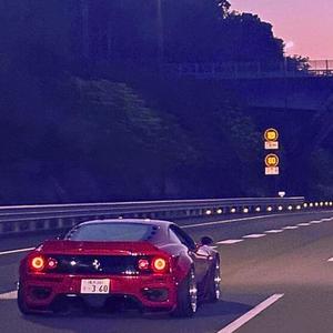 GASTANDO DINERO (Explicit)