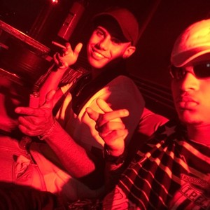 ELA TA LIGANDO,VEM PRO BAILE FUNK (Explicit)