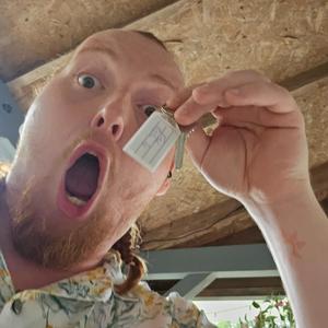 Reds friends (Explicit)