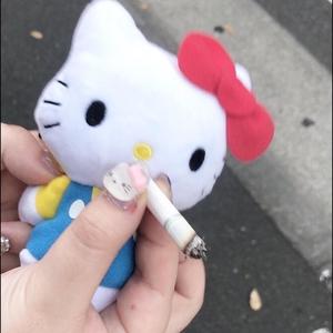 Cigarettes (feat. 6loodlust, idhearheavn & Uzy!) (Explicit)