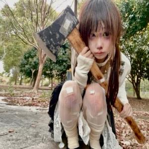 breadhead (feat. Ifys, jahhde, dyingoutlay, blxcktai & coldoutlay) (Explicit)