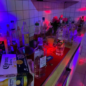 tape my mouth shut (Explicit)