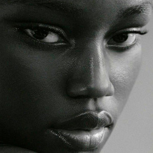 Ojos Negros (Explicit)