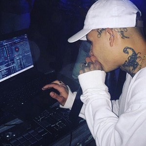 DJ Vilão - NADA VAI MUDAR (Explicit)