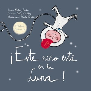 ¡Este niño está en la luna!