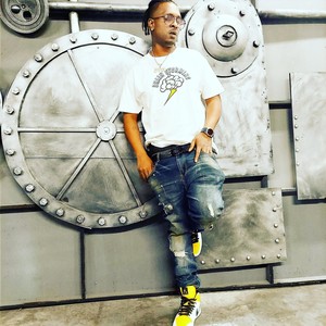 Urban (feat. Facerolltce) (Explicit)