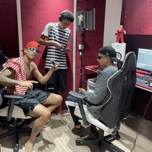 Ela Me Viu (Explicit)