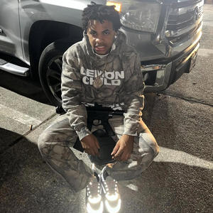 Everywhere He Go (feat. P Yungin) (Explicit)