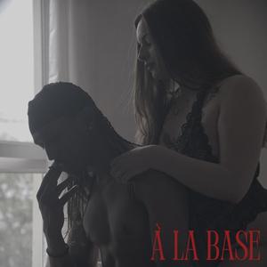 À la base (Explicit)