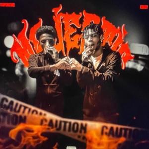 Majestic (feat. Trappedoutwoe) (Explicit)